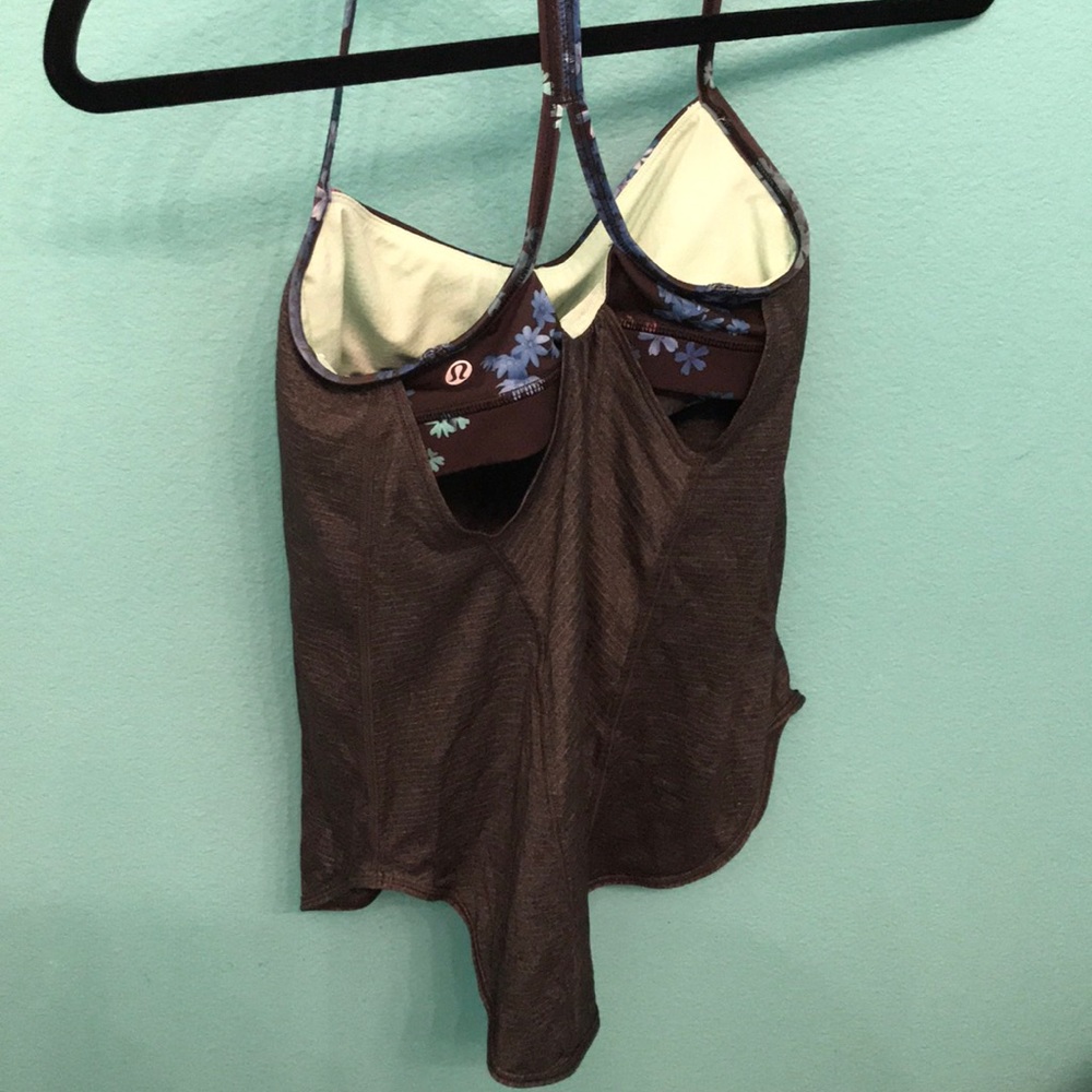 Lululemon workout top